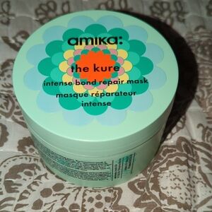 Amika The Kure.